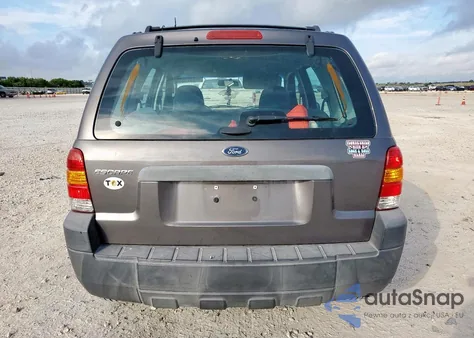 2005 Ford Escape Xls from USA, damaged, VIN 1FMYU02Z75KB41948